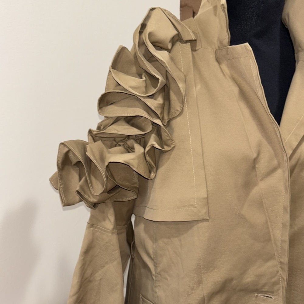 Stylish Tan Ruffle Sleeve Trench Coat size medium can fit a large comes w belt - Picture 4 of 5